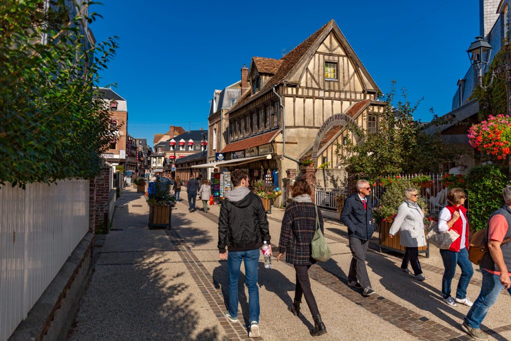 Les rues piétonnes d'Etretat