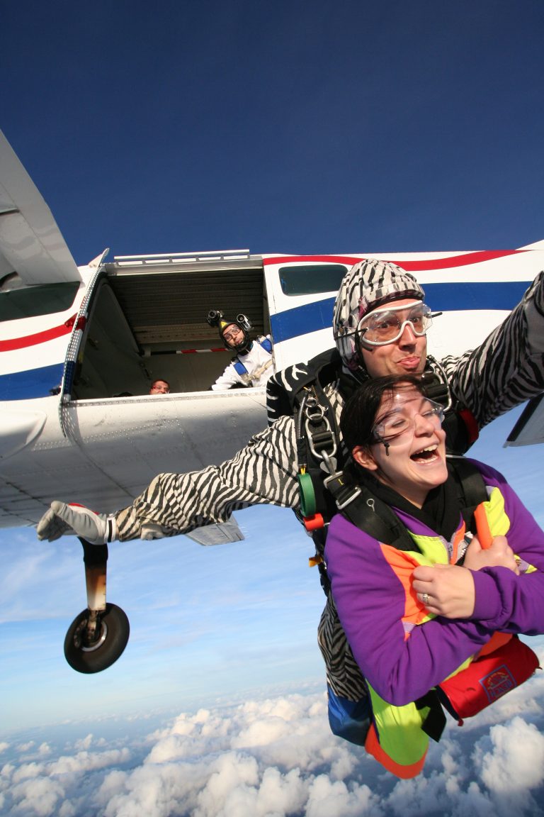 Saut en parachute, descente dans les airs au Havre