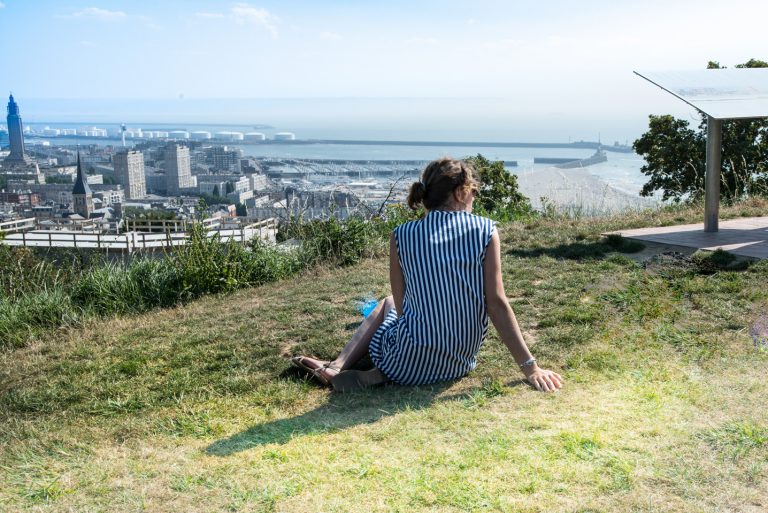 Vue imprenable sur le port et la ville depuis les Jardins Suspendus