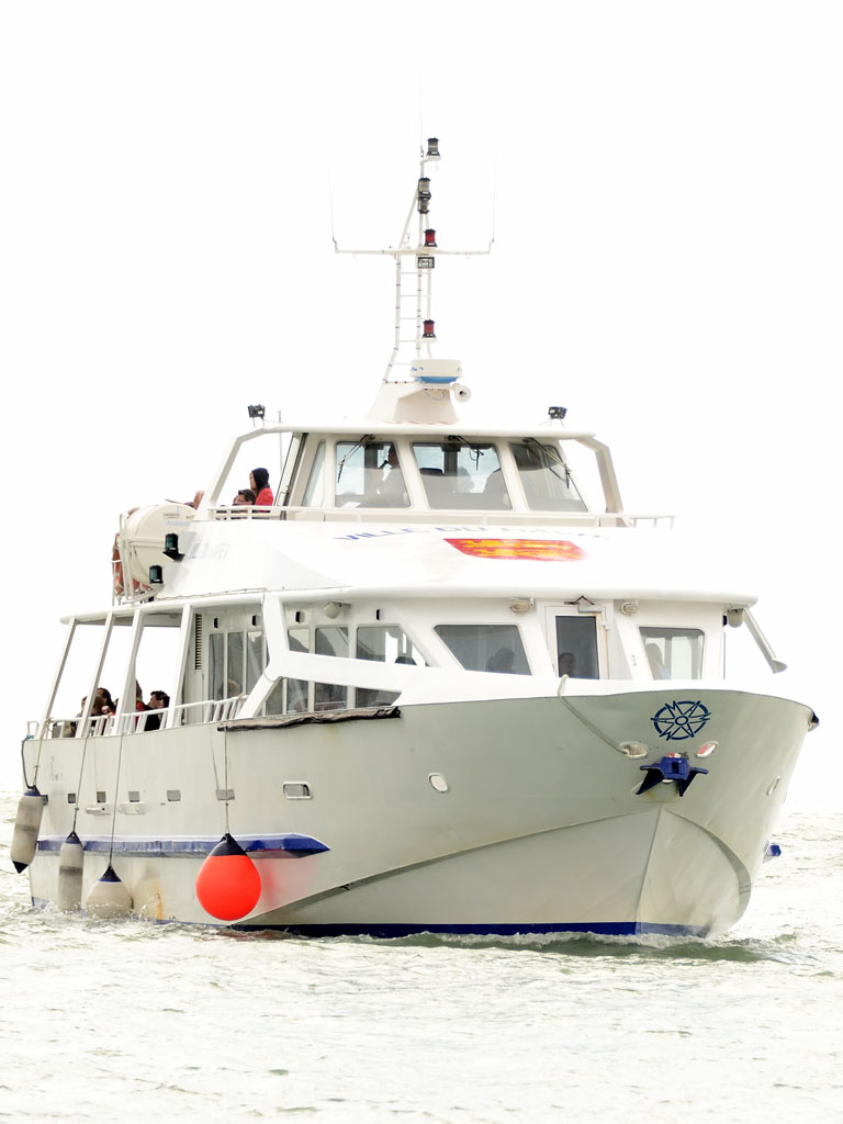 Le bateau Ville du Havre 2 Le bateau Ville du Havre 2