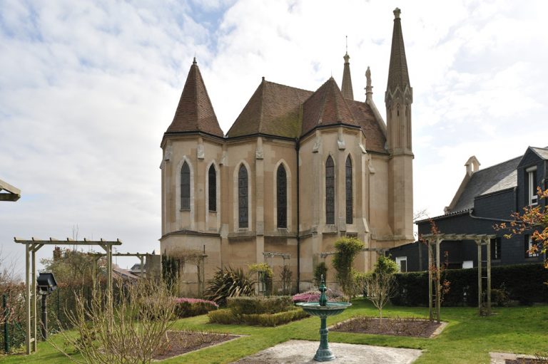 Extérieur de la chapelle Notre-Dame des Flots sur les hauteurs de Sainte-Adresse