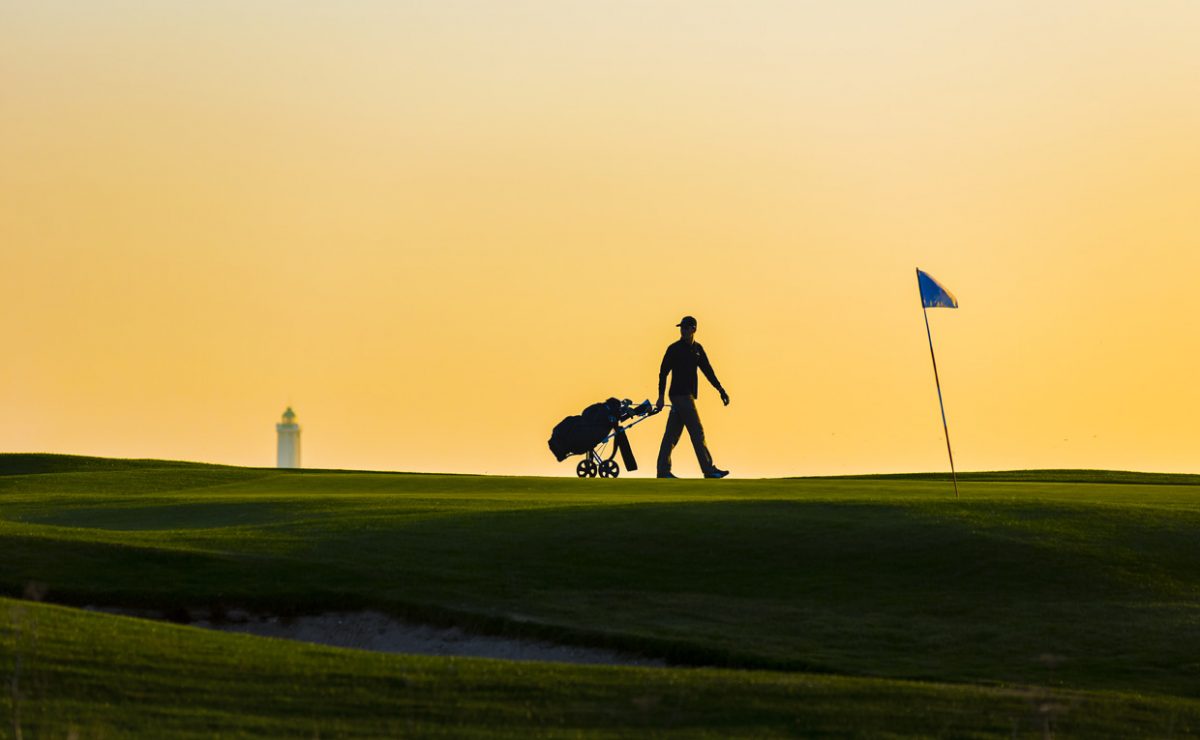 Golfeur sur le parcours 18 trous du Golf d'Etretat