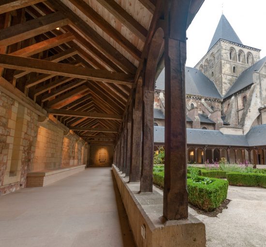 Le cloître de l'abbaye de Montivilliers