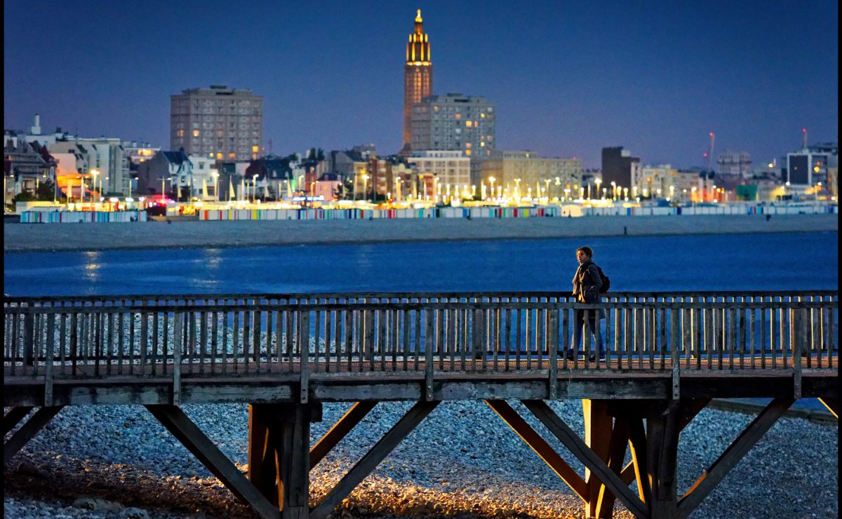 Vue sur l'estacade de Sainte-Adresse et la plage du Havre